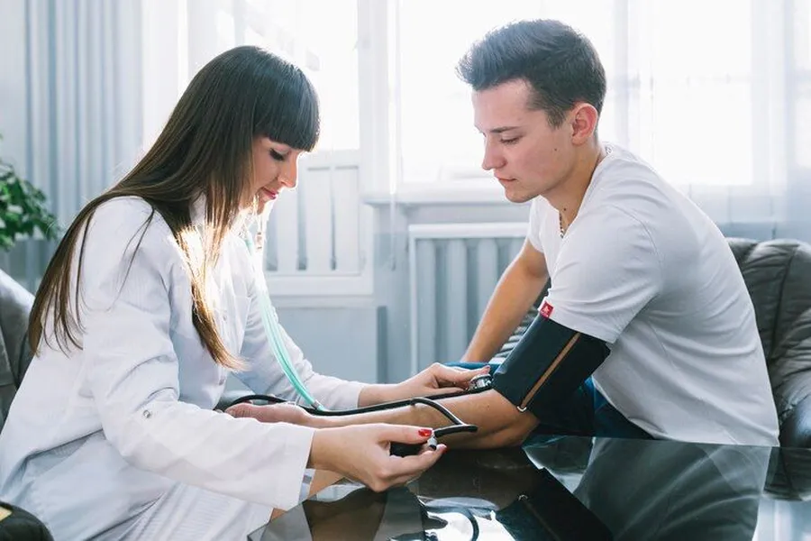 Importance of regular medical health checkups and screenings for adults