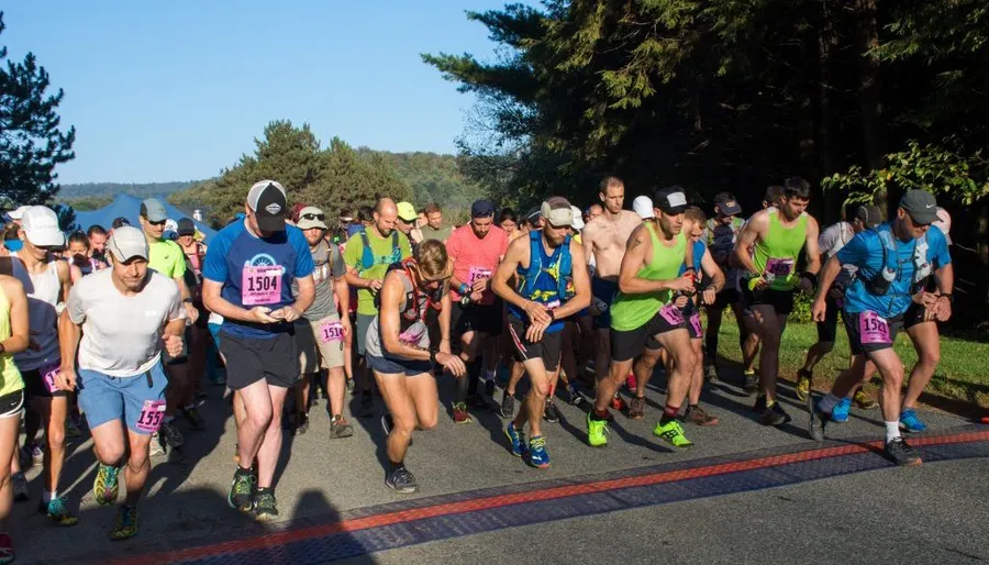 Marathon Training Plan Checklist Visual marathon training plan for beginners checklist and weekly mileage